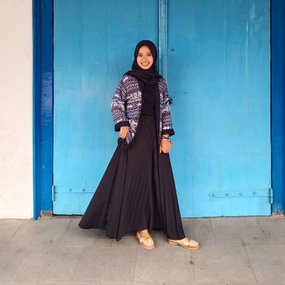 Ayuni Diah Melani, Mahasiswa Sastra Daerah FIB UNS  Raih Juara I LKTIN UPI, Bandung