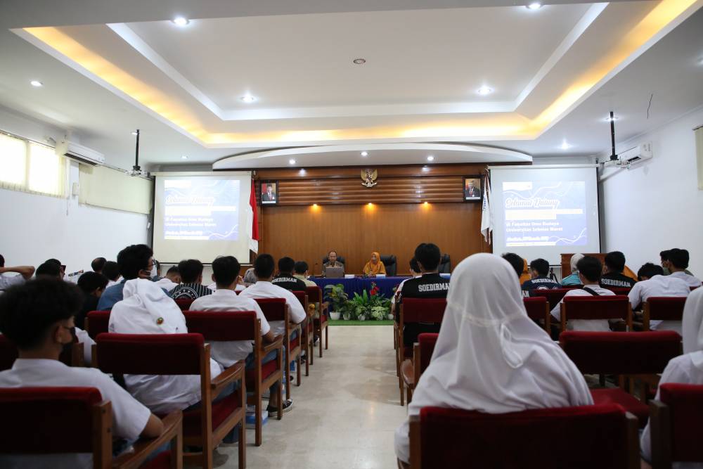 FIB UNS Terima Kunjungan dari SMA Islam PB Soedirman Jakarta