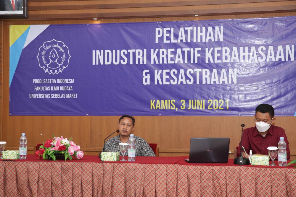Bekali Mahasiswanya, Prodi Sastra Indonesia FIB UNS Gelar Pelatihan Industri Kreatif Kebahasaan dan Kesastraan