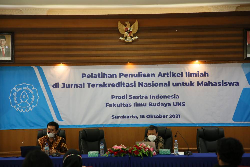 Prodi Sastra Indonesia FIB UNS Gelar Pelatihan Penulisan Artikel Ilmiah