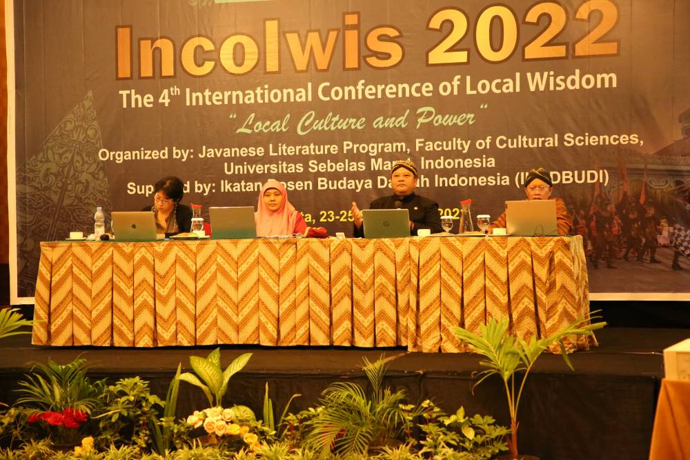 Bersama dengan IKADBUDI Prodi Sastra Daerah FIB UNS Gelar INCOLWIS 2022 dengan Tajuk “Local Culture and Power”